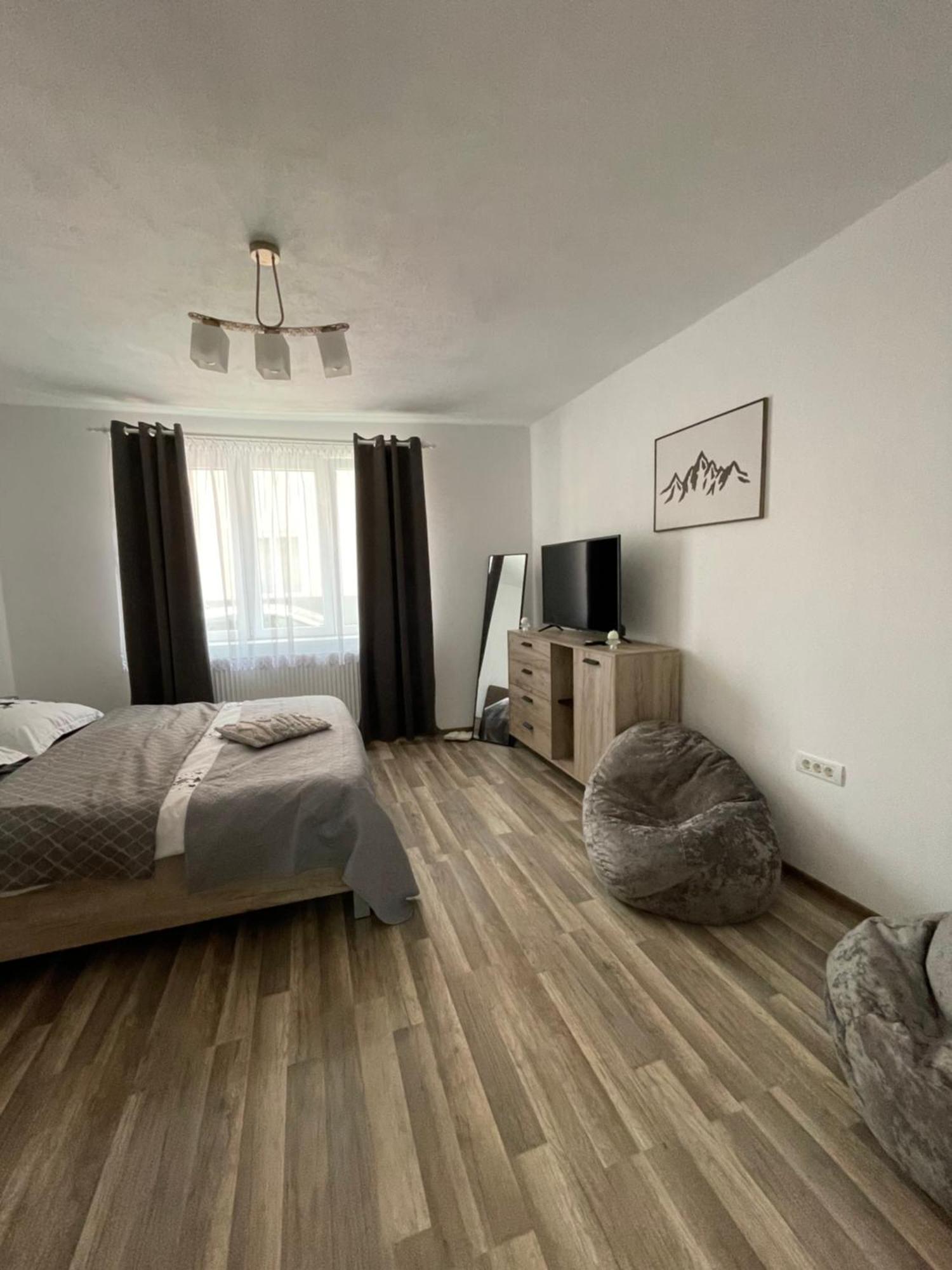 Ferienwohnung La Mary In Old Town Hermannstadt Zimmer foto